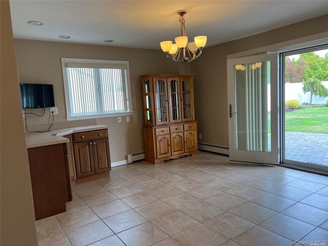 Building Photo - 65 Gateway Dr