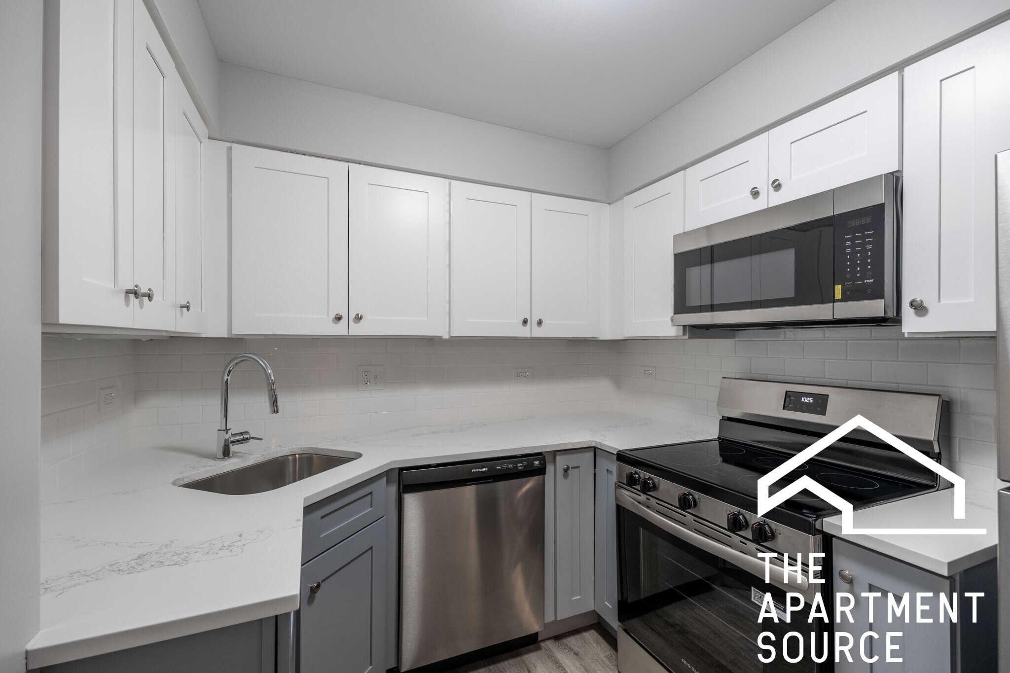 Building Photo - 745 W Gordon Ter