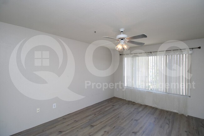 Building Photo - 11260 N 92nd St