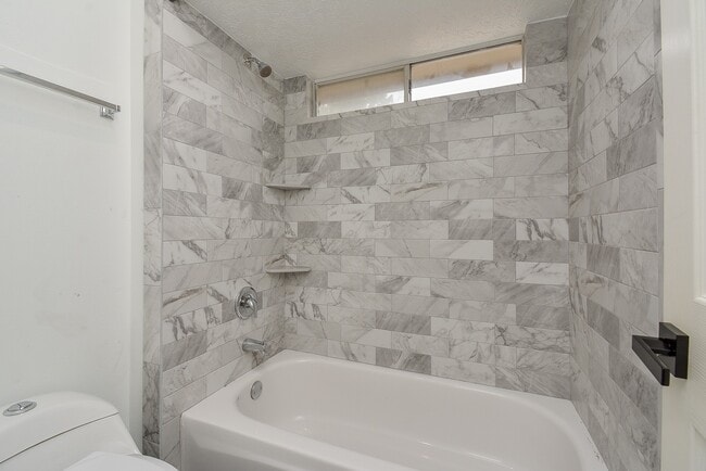 Building Photo - 406 Billingford Dr