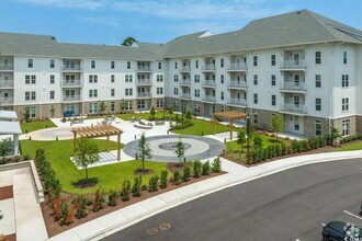Building Photo - 147 Laurenco Loop