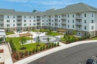 Building Photo - 147 Laurenco Loop