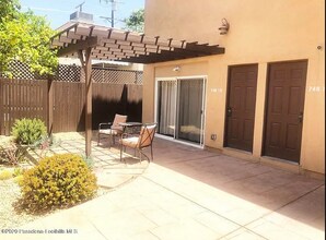 Building Photo - 748 1/2 N La Jolla Ave-748)