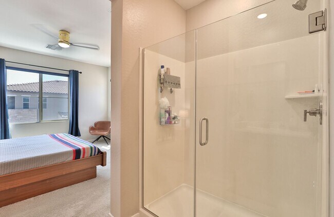 Building Photo - Gilbert Gated Community 3 bed/2.5 bath Con...