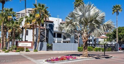 Building Photo - 1100 E Osborn Rd