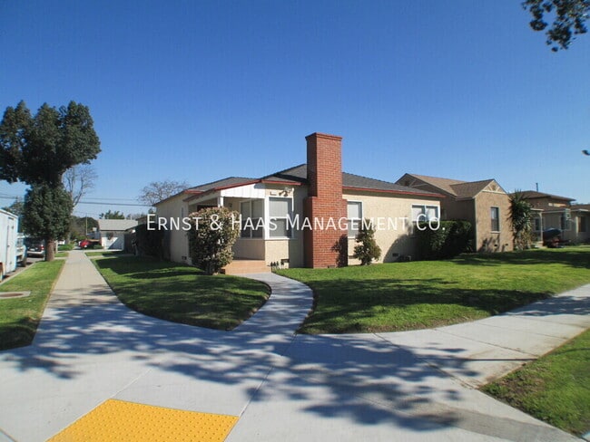 Primary Photo - 3290 Caspian Ave