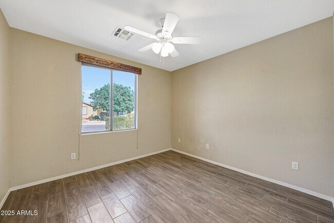 Building Photo - 16804 N 113th Dr