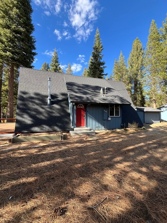 Building Photo - 1079 Modoc Way