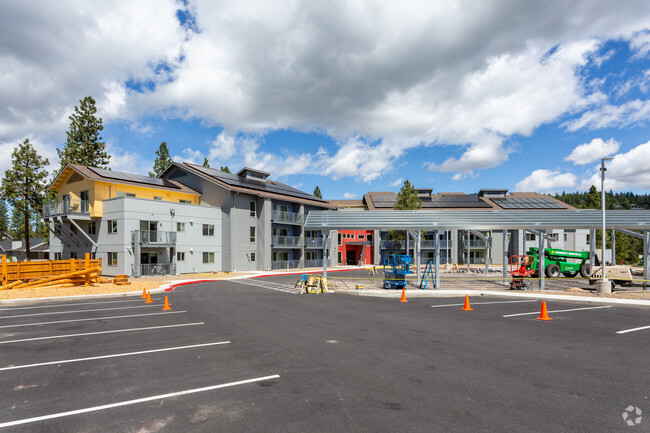 Building Photo - Azimuth 315