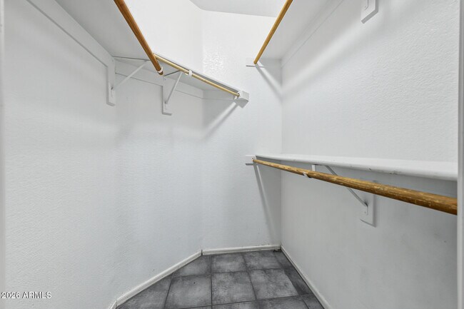 Building Photo - 3015 N 84th Dr
