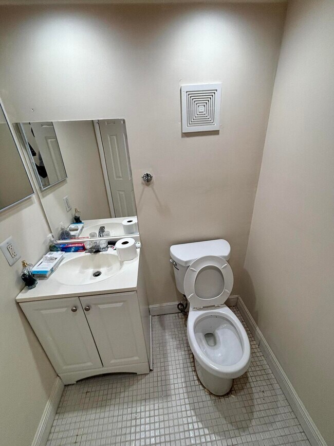 Building Photo - 3121 NW 47th Terrace