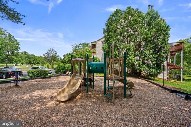 Building Photo - 18315 Leman Lake Dr