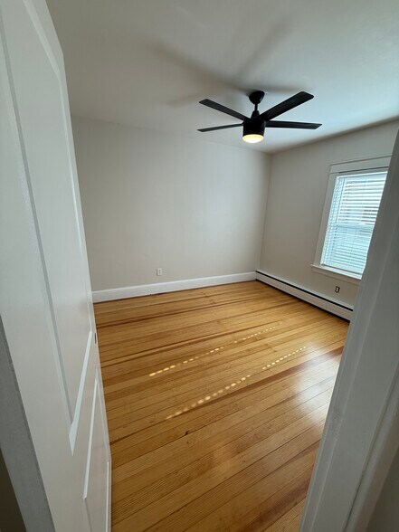 Building Photo - 34 Zella St