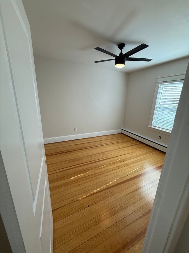 Building Photo - 34 Zella St