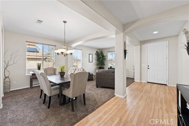 Building Photo - 39951 Capland Dr