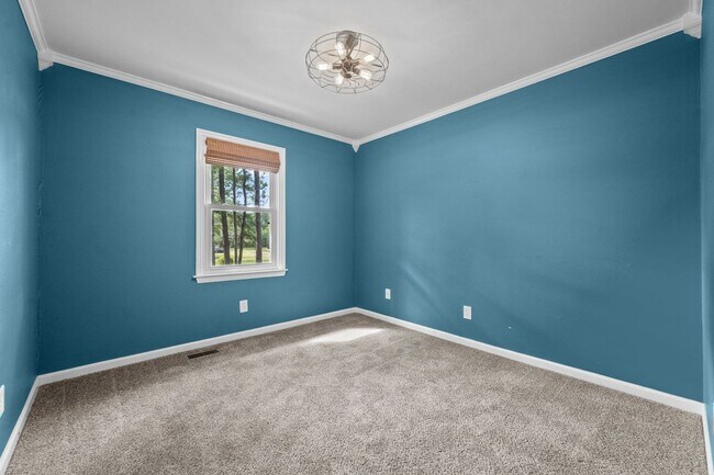 Building Photo - Welcome to Rocky Run Road!