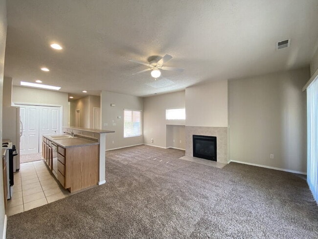 Building Photo - Gated Community - 2BR/Office