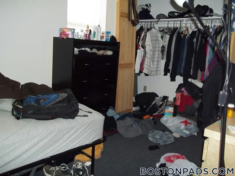 Building Photo - 776 Columbus Ave