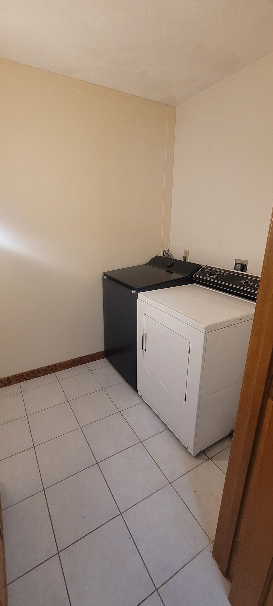 Building Photo - 15 Landers Rd