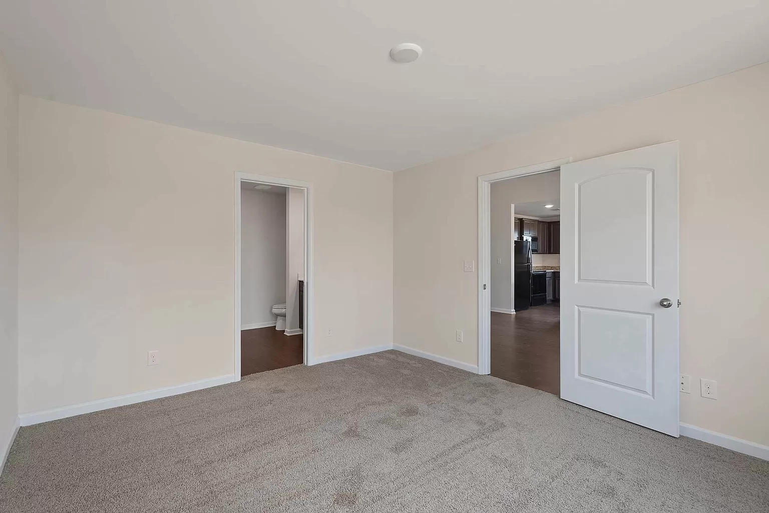 Master Bedroom - 2914 Beeswax St