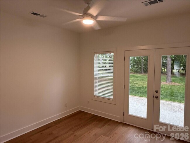 Building Photo - 6141 Wilgrove Mint Hill Rd