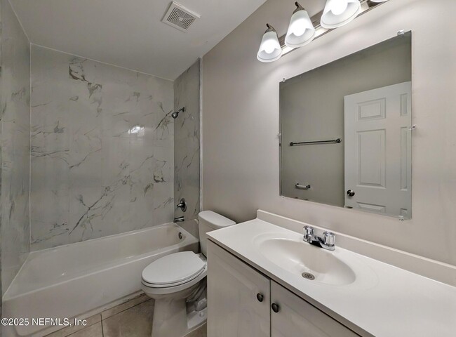 Building Photo - 2851 Yellow Pine Ct