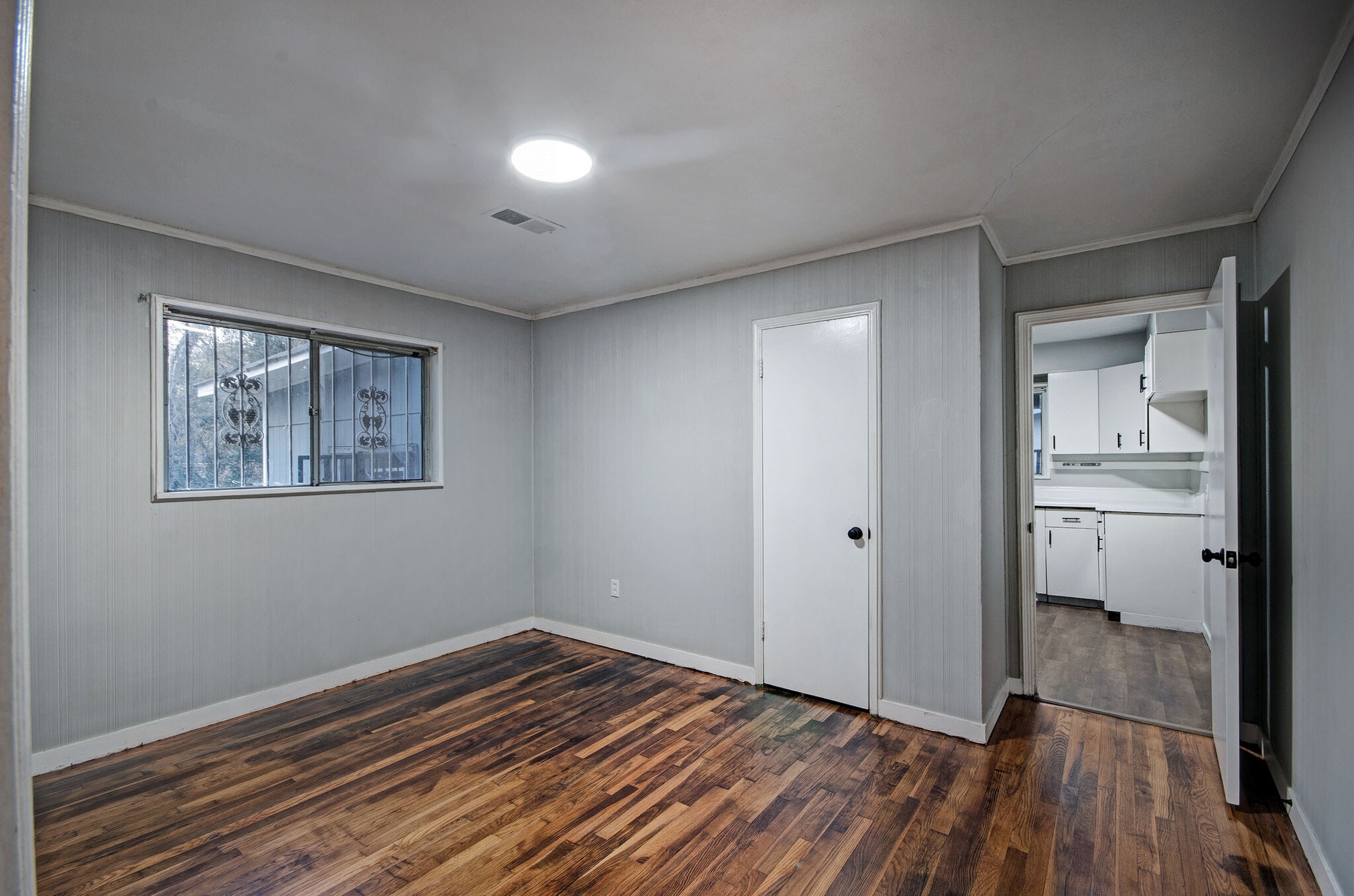 Building Photo - 4240 Azalea Dr