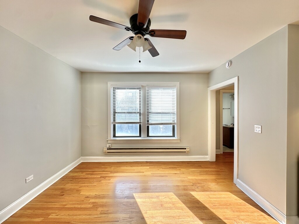 Building Photo - 627 W Patterson Ave