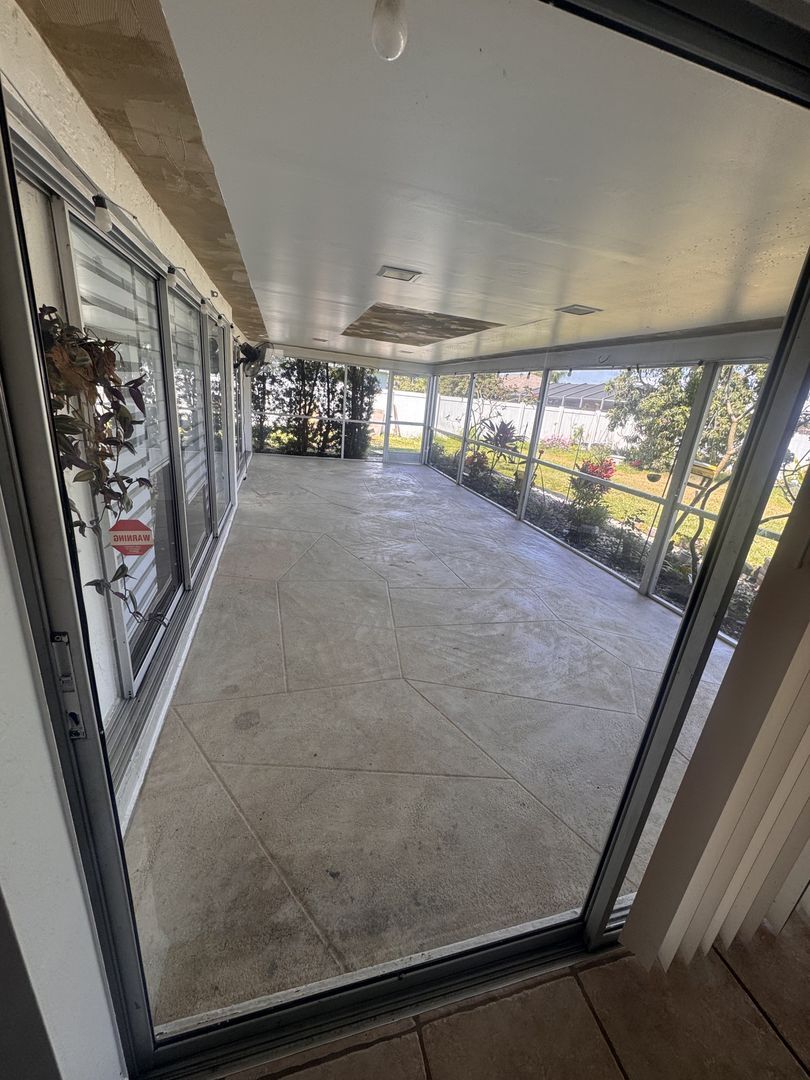 Building Photo - Beautiful 3 Bedroom Priced to Rent