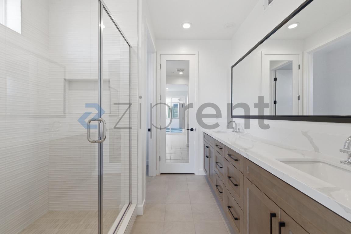 Building Photo - 75249 Buckley Dr