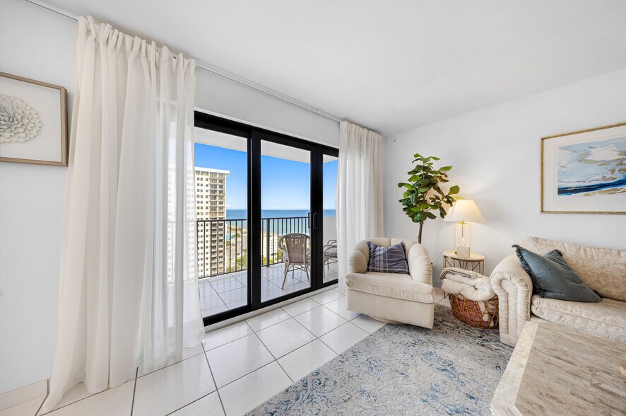 Building Photo - 1201 S Ocean Dr