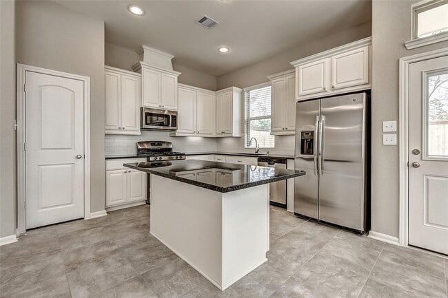 Building Photo - 172 Axlewood Ct