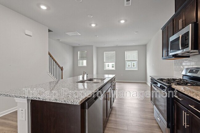 Building Photo - 328 Hemley Trl