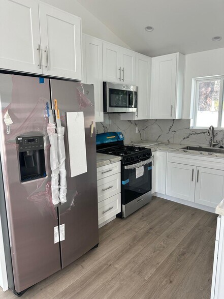 Building Photo - 1298 N Dominion Ave