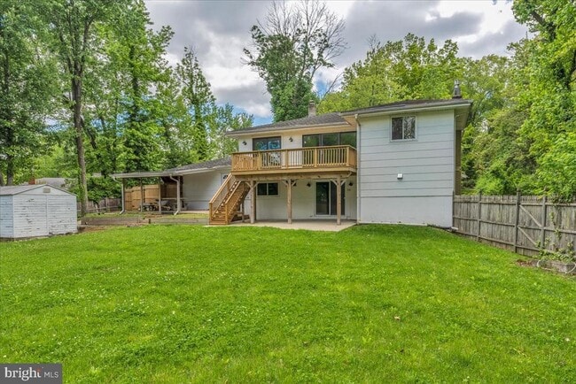 Building Photo - 26 Forest Hill Dr
