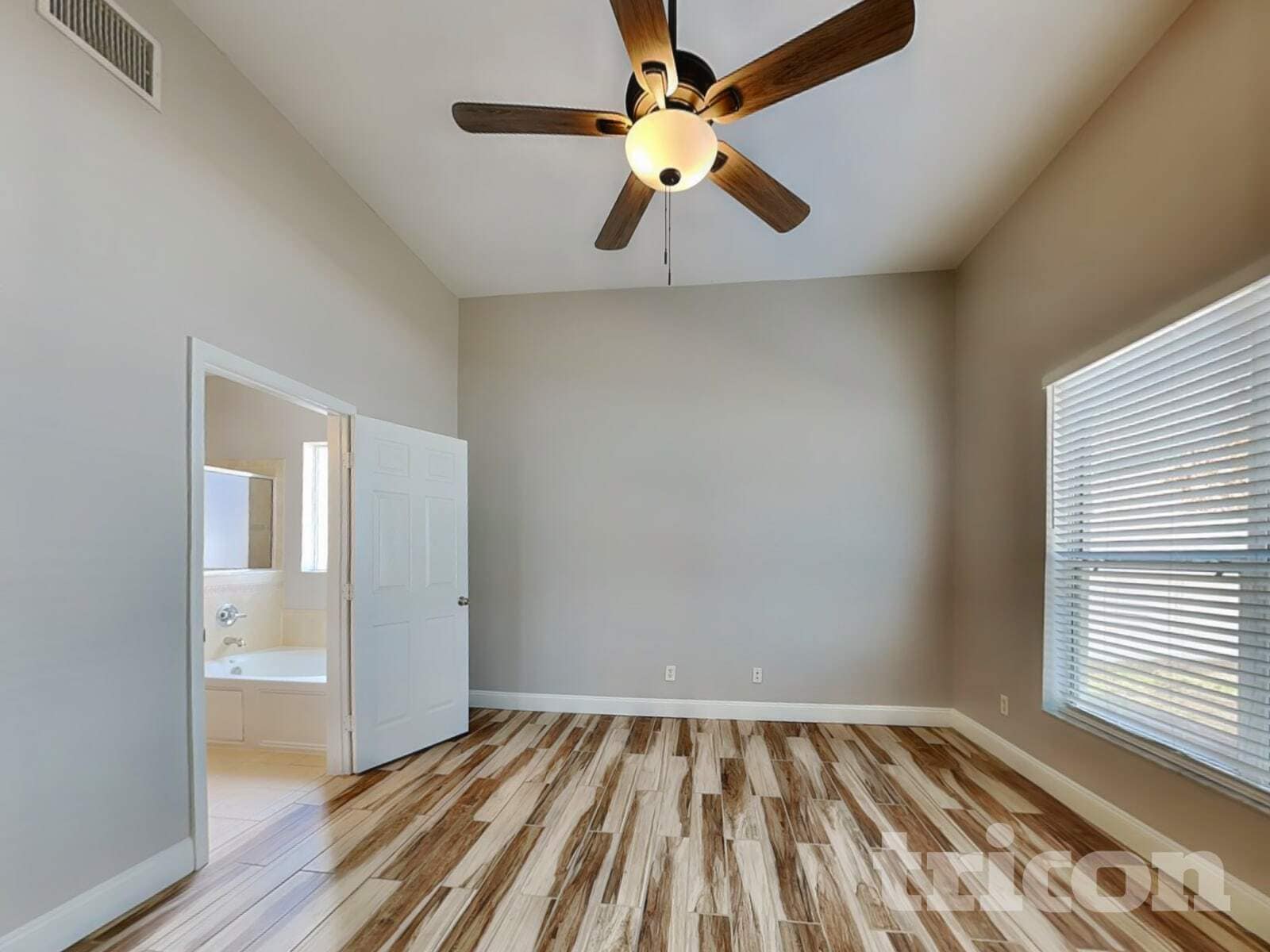 Building Photo - 243 Tower View Dr W