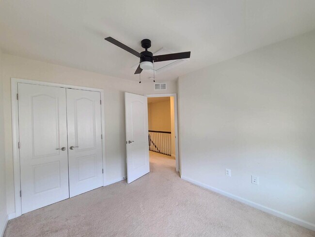Building Photo - 3-Story Townhouse with Attached Garage in ...