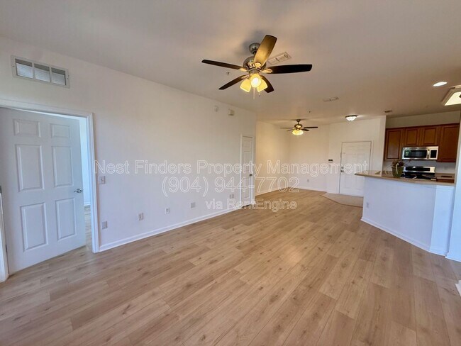 Building Photo - 11251 Campfield Dr