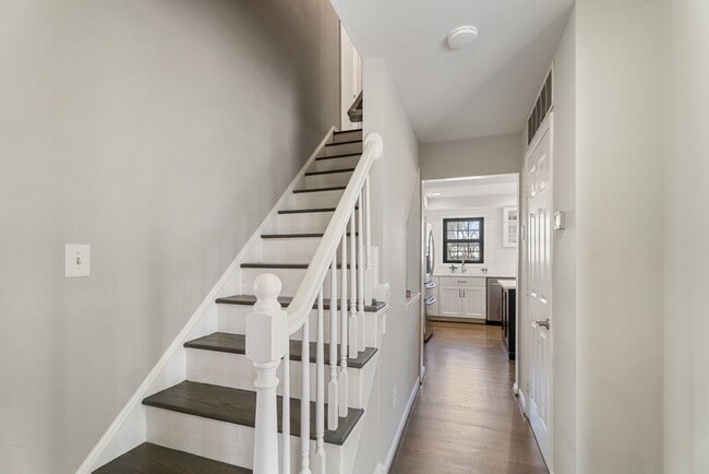 Building Photo - 3100 Franklin St