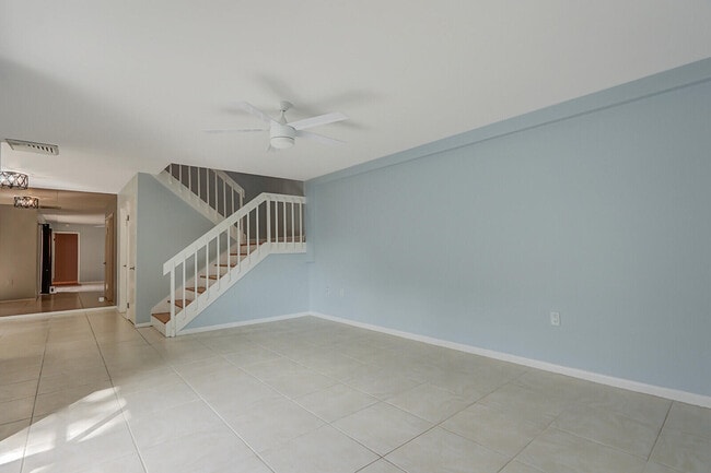 Building Photo - 803 8th Terrace