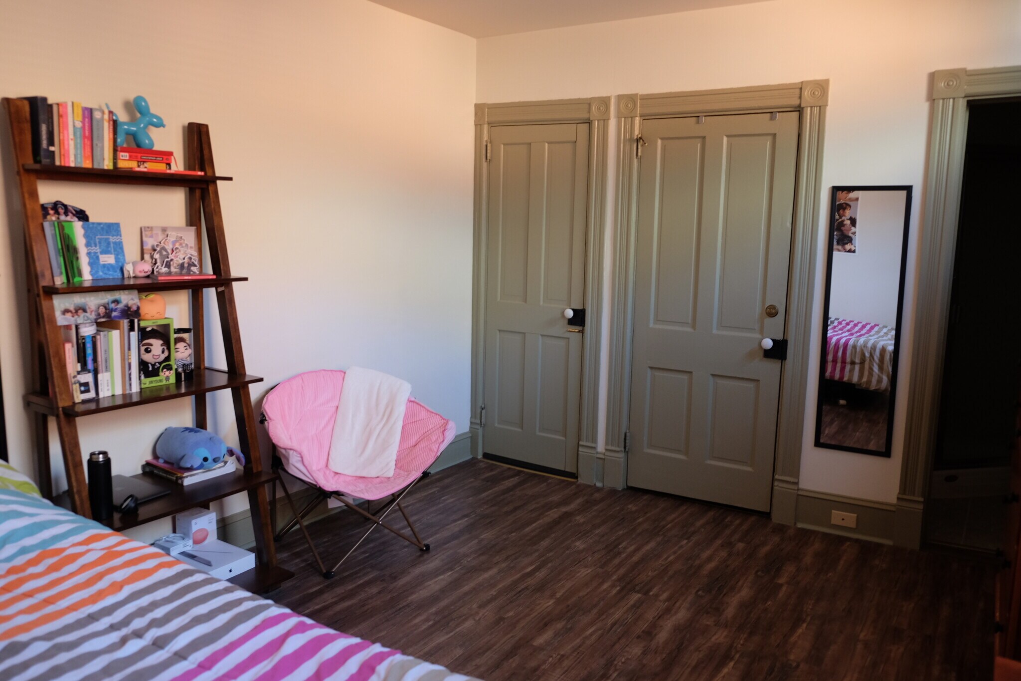 bedroom - 342 New Holland Ave