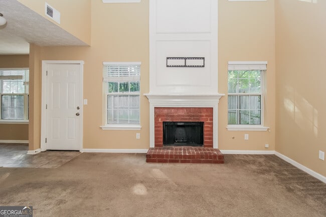 Building Photo - 7175 Springchase Way