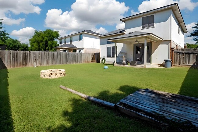 Building Photo - 3007 Rainy River Dr