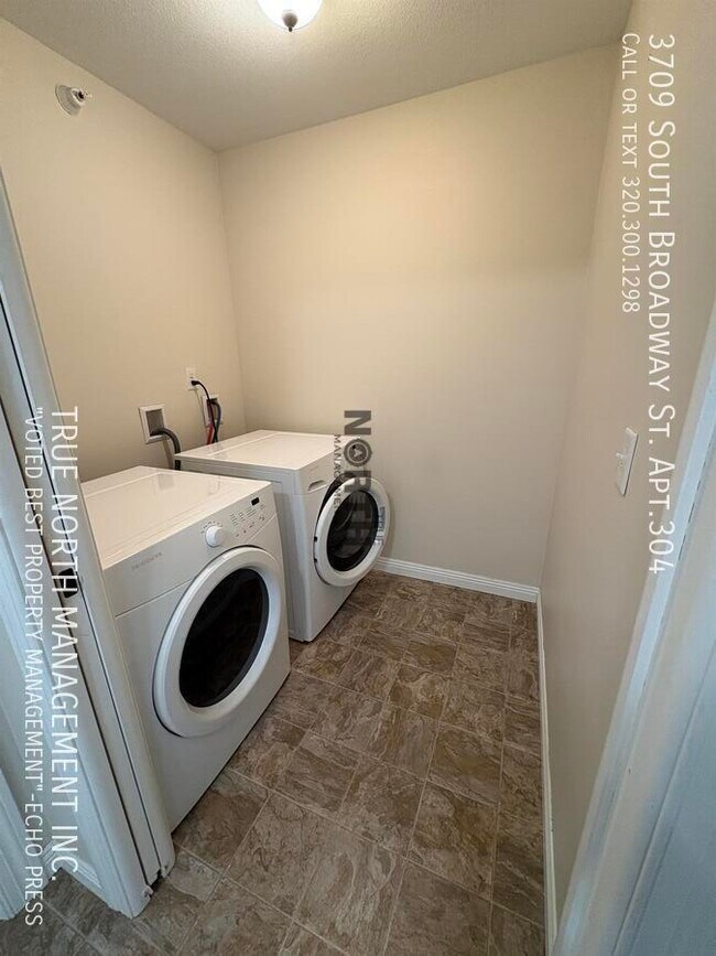 Building Photo - 3709 S Broadway St