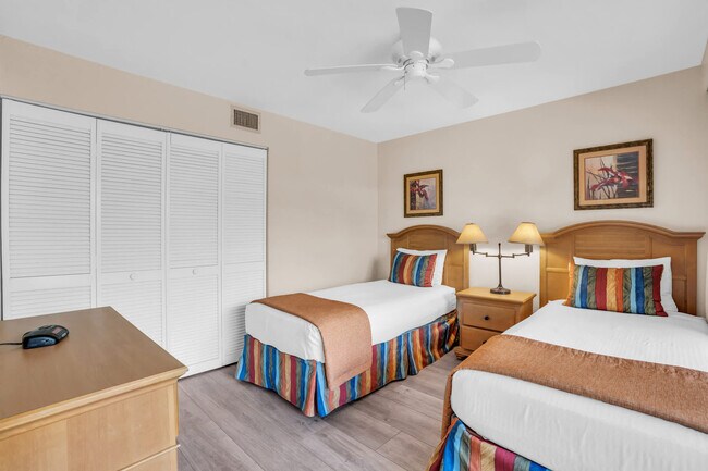 Building Photo - 600 Neapolitan Way