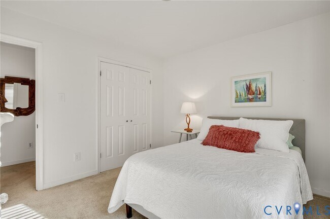 Building Photo - 9621 Peppertree Dr