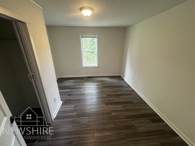 Building Photo - Recently Remodeled 3 Bedroom Home with Large Backyard and Covered Front Porch