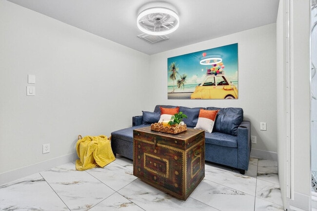 Primary Photo - 10538 55th Ave