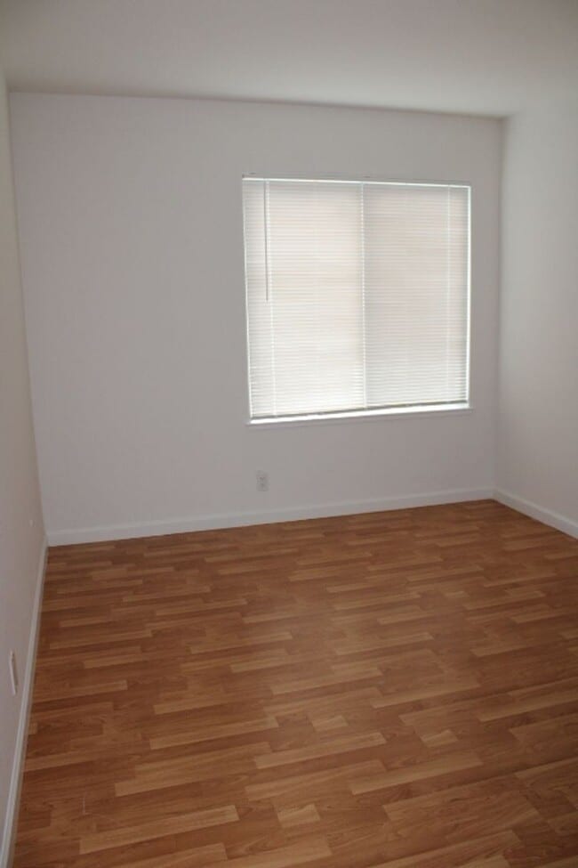 Building Photo - 2152 Blue Jay Cir., Pinole, CA 94564