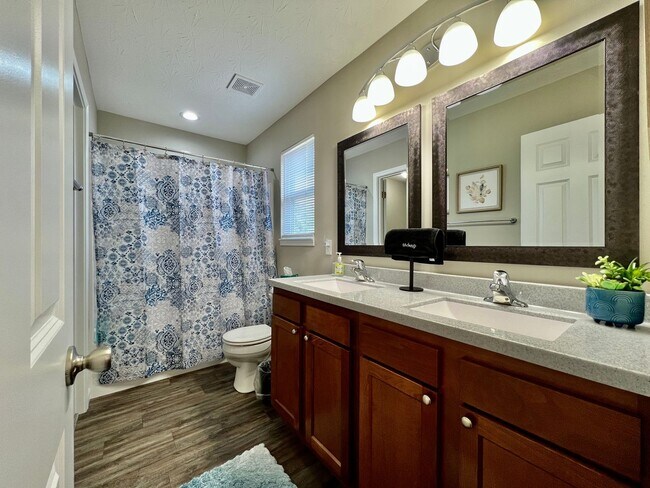 Building Photo - Brand New Home Walking distance to Spooky Nook